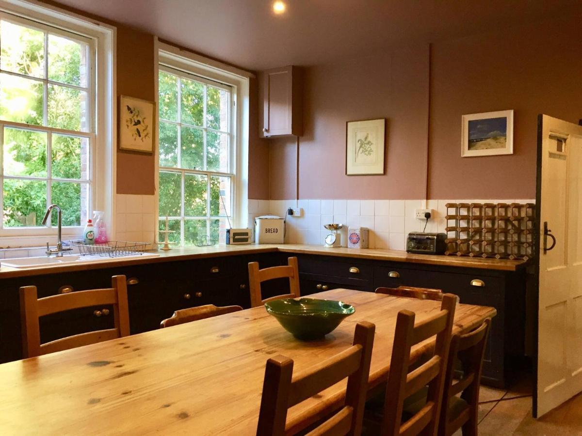 Manor House Moreton - Entire Holiday Home Dorchester Exteriör bild